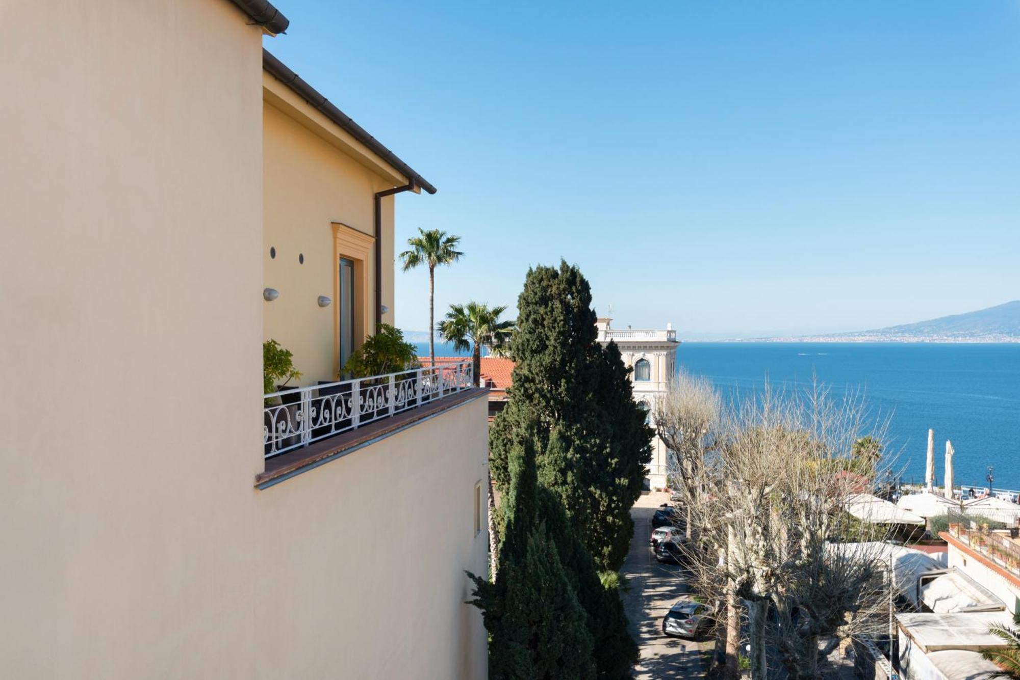 Al Centro Suites Sorrento Buitenkant foto